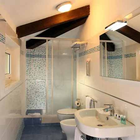 Hearth Hotel Rome
