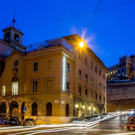 Hearth Hotel Rome