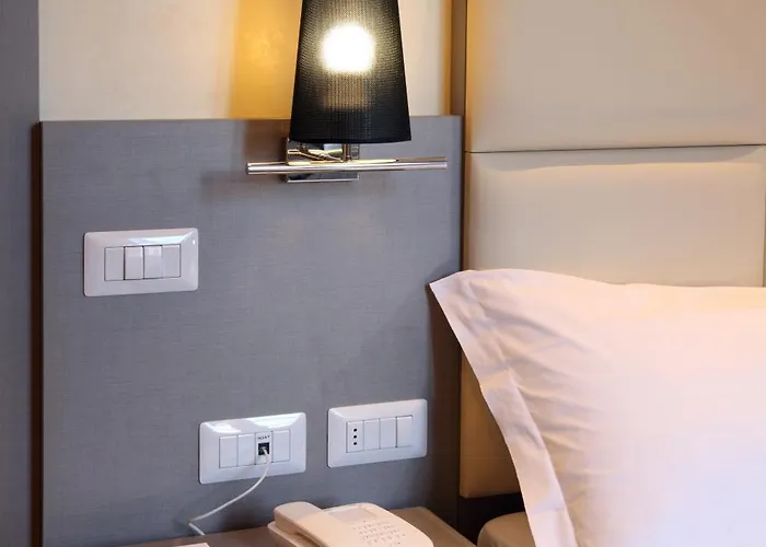 Hearth Hotel 3* Rome