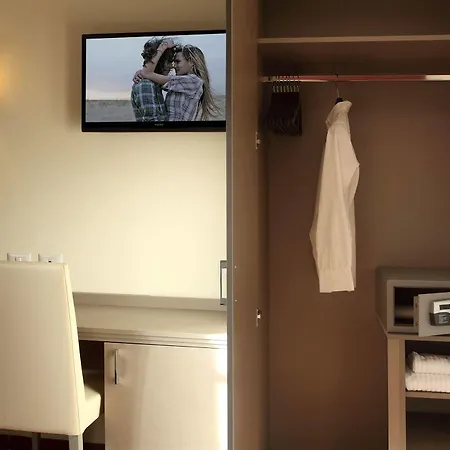 Hotel Hearth Roma
