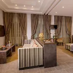 Hearth Hotel 3*