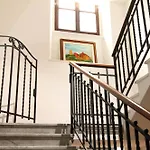 Hearth Hotel 3*