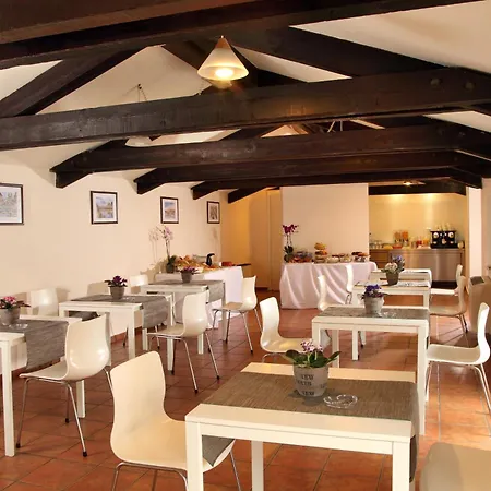 Hearth Hotel 3* Rome